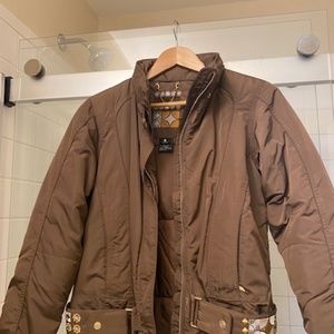 Ski Brown Jacket w/2 belts one same color and the one show in picture.